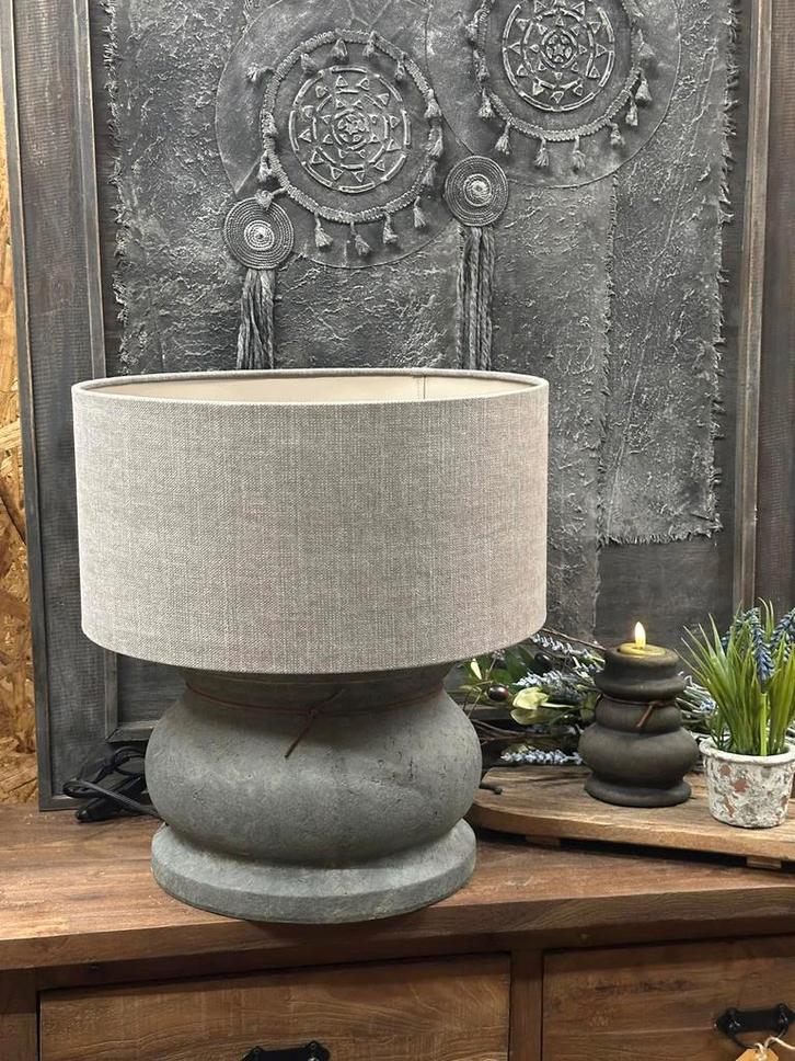 Brynxz lamp grijs, Huis en Inrichting, Lampen | Tafellampen, Nieuw, Minder dan 50 cm, Ophalen