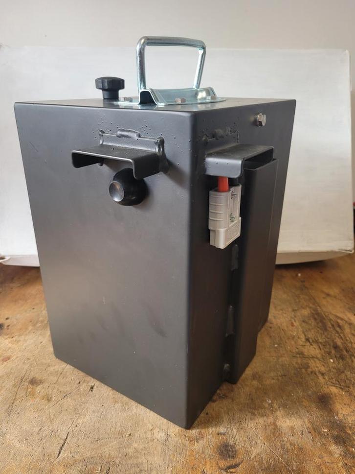 Nieuw almi accubox met accu, stenenknipper AL43SH, Doe-het-zelf en Verbouw, Gereedschap | Machine-onderdelen en Toebehoren, Nieuw