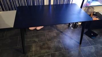 Eettafel Ikea Lisabo Zwart beschikbaar voor biedingen