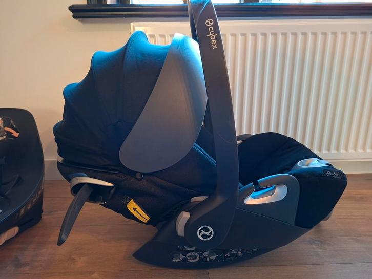 Cybex maxicosi Cloud Z i-size inclusief isofix base, Kinderen en Baby's, Autostoeltjes, Gebruikt, Maxi-Cosi, 0 t/m 13 kg, Isofix
