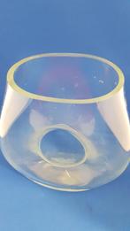 Bijzondere geblazen ovalen vaas, plat in het midden. VIT, Tweedehands verkoop, Tweedehands verkoop, Gebruikt, Overige kleuren