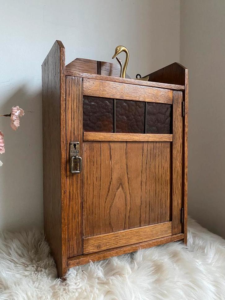 Antiek/Vintage Art deco wand/ hangkastje jaren20/‘30, Huis en Inrichting, Kasten | Wandmeubels, Gebruikt, Minder dan 100 cm, Minder dan 150 cm