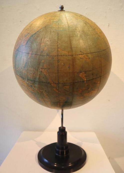 Antieke globe, wereldbol ca 1935, Antiek en Kunst, Antiek | Woonaccessoires, Ophalen of Verzenden