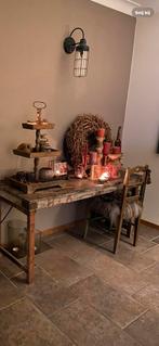 Mooie indiase markttafel met antiek stoeltje, Huis en Inrichting, Ophalen, 50 tot 100 cm, Zo goed als nieuw, 25 tot 50 cm