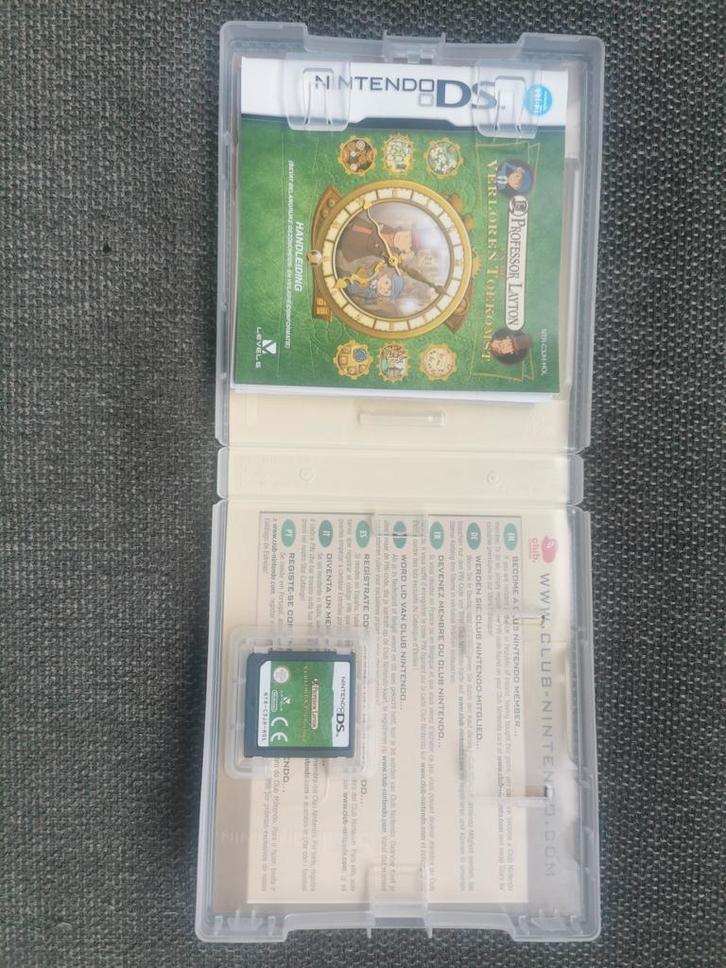 Professor Layton en de Verloren Toekomst (NL) - Nintendo DS, Spelcomputers en Games, Games | Nintendo DS, Gebruikt, Puzzel en Educatief
