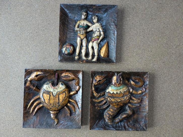 Houten gesneden sterrenbeelden, Antiek en Kunst, Kunst | Beelden en Houtsnijwerken, Ophalen of Verzenden