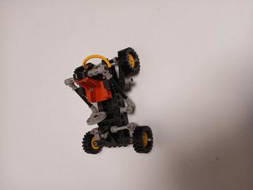 Lego 8832 roadster technic kart beschikbaar voor biedingen