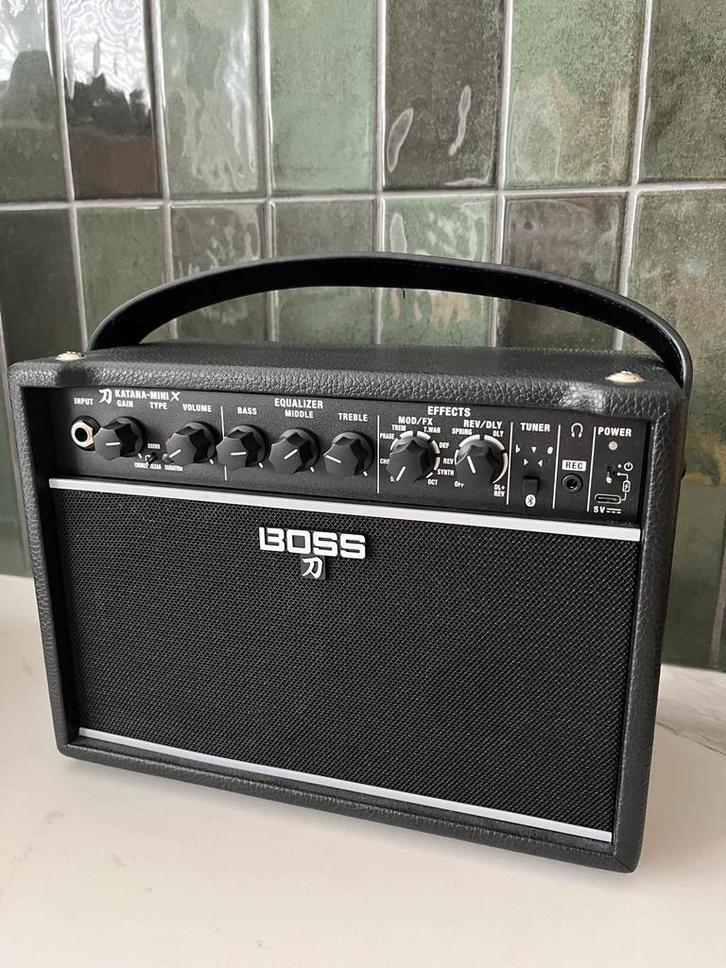 Boss Katana Mini X - Bluetooth Gitaarversterker, Muziek en Instrumenten, Versterkers | Bas en Gitaar, Zo goed als nieuw, Gitaar