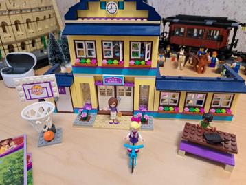 Lego friends high school 41005 beschikbaar voor biedingen