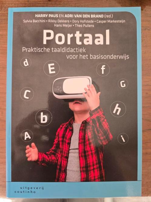 Adri van den Brand - Portaal, Boeken, Wetenschap, Zo goed als nieuw, Sociale wetenschap, Ophalen of Verzenden