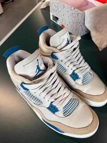 Air Jordan 4,  maat 44 als nieuw!! beschikbaar voor biedingen