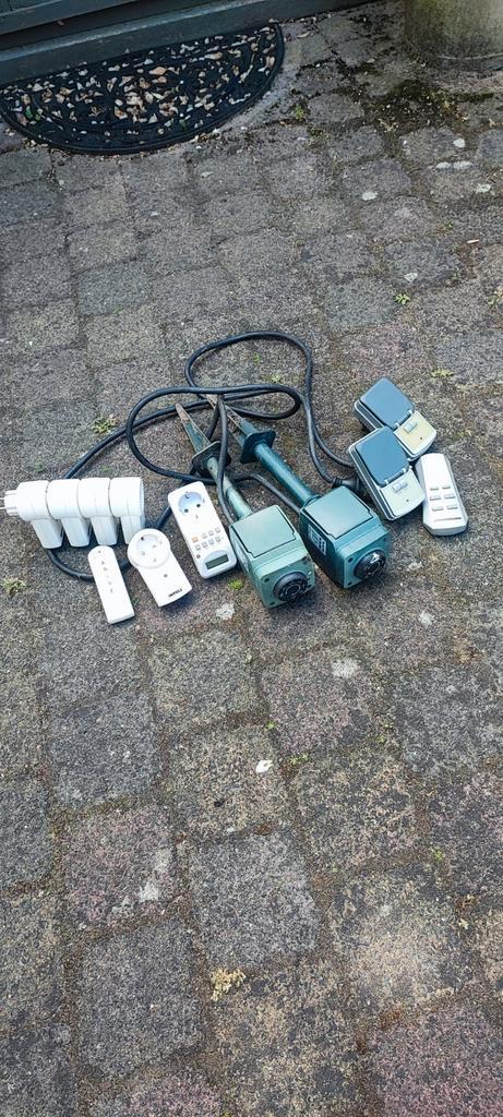 Buiten en binnen stopcontacten met afstandbediening, Tuin en Terras, Buitenverlichting, Gebruikt, Minder dan 50 watt, Licht-donker-sensor