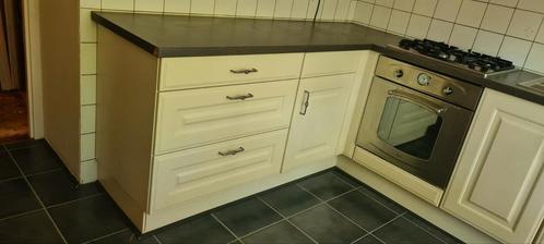 Te koop, Nette roomwitte keuken zelf demonteren en weghalen, Huis en Inrichting, Keuken | Complete keukens, Ophalen