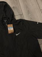Nieuwe Nike Running Jas - Maat M, Ophalen of Verzenden, Nieuw, Maat 48/50 (M), Zwart