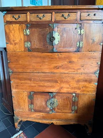 Antique Korean Tansu Chest, traditional three pieces beschikbaar voor biedingen