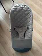 BabyBjörn Bliss Cotton Wipstoel - Zandgrijs zeer goede staat, Overige merken, Wipstoel, Ophalen of Verzenden, Met gordel(s) of riempje(s)