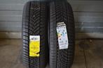 2x Gebruikte Winterband Goodyear UltraGrip 215 60 16 (W6)