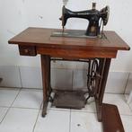 Antieke Singer Naaimachine met Tafel, Antiek en Kunst, Ophalen