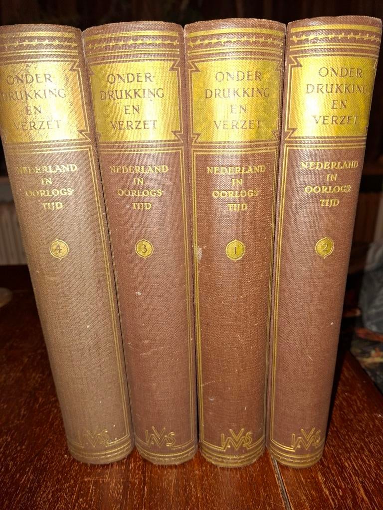 Onderdrukking en Verzet - Nederland in Oorlogstijd, Boeken, Ophalen of Verzenden