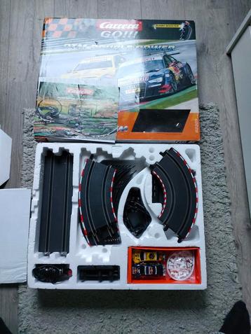 Carrera racebaan compleet  beschikbaar voor biedingen