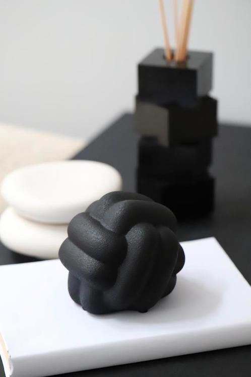 Stijvolle beeld knoop zwart, Huis en Inrichting, Woonaccessoires | Overige, Nieuw, Ophalen