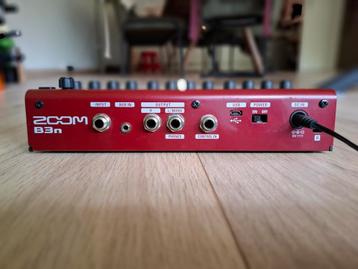 Zoom B3n Multi-effect met Volume/Expressie Pedaal beschikbaar voor biedingen