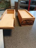 2 HOUTEN KISTJES VOC BATAVIA LELYSTAD 13,5X6,5X4,5 CM., Verzamelen, Gebruikt, Ophalen of Verzenden, X, X