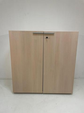 Partij Vepa draaideurkast 120x115x45 €125,- ex p/st beschikbaar voor biedingen