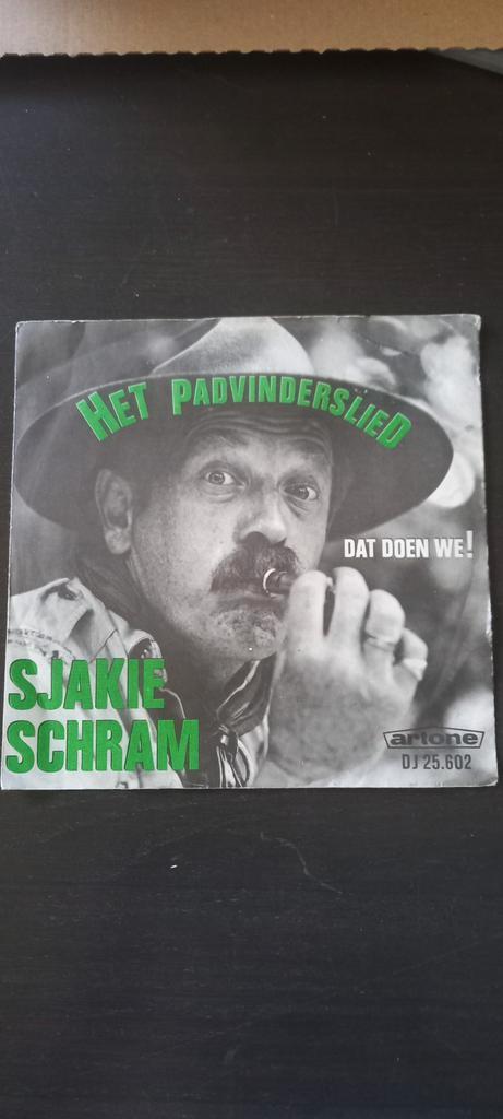 Sjakie Schram - Het padvinderslied 1967 scouting oud, Cd's en Dvd's, Vinyl Singles, Gebruikt, Single, Nederlandstalig, 7 inch
