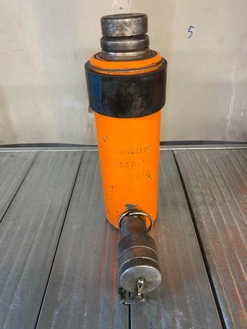 Holmatro HJ10S10 Vijzel - 10 Ton, 10cm Slag beschikbaar voor biedingen