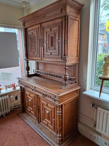 Oude Eiken Mechelse kast Buffetkast beschikbaar voor biedingen