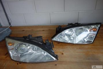 Koplamp xenon links Ford Mondeo 2000 - 2007 €50 module €50 beschikbaar voor biedingen