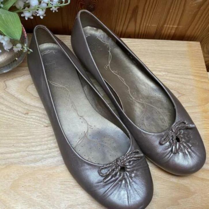 Clarks schoenen maat 6[39]!, Kleding | Dames, Schoenen, Zo goed als nieuw, Instappers, Bruin, Ophalen of Verzenden