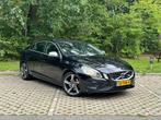 Volvo S60 1.6 T3 R-Design, Auto's, Navigatiesysteem, 4 cilinders, 150 pk, Zwart