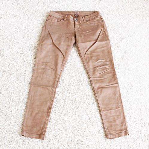 Mooie Bershka Broek33 (Maat 36) - 33 € 20,-, Kleding | Dames, Broeken en Pantalons, Zo goed als nieuw, Maat 36 (S), Bruin, Lang