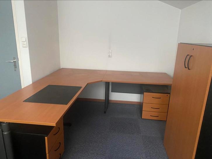 Bureau (L vorm /hoek) met diverse kasten, Huis en Inrichting, Bureaus, Gebruikt, In hoogte verstelbaar, Ophalen