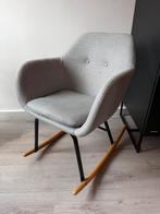 Grijze schommelstoel, Huis en Inrichting, Fauteuils, Ophalen, Hout, Gebruikt, Minder dan 75 cm