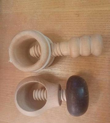 Houten Notenkrakers - Set van 2 beschikbaar voor biedingen
