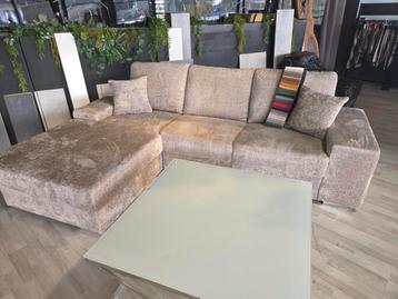 Mega Actie: Teddy Bankstel Uit Showroom beschikbaar voor biedingen