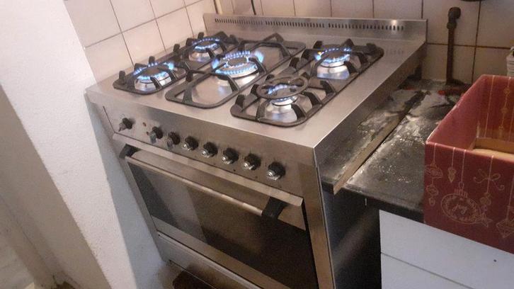 Gasfornuis, Witgoed en Apparatuur, Fornuizen, Gebruikt, Vrijstaand, Gas, 5 kookzones of meer, 85 tot 90 cm, 60 cm of meer, Grill