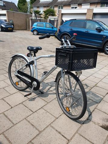 heren jongensfiets in zeer goede staat puntgaaf.  beschikbaar voor biedingen