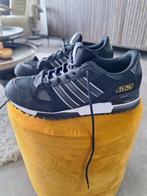 Adidas sneakers. Maat 44. Zwart, Sport en Fitness, Loopsport en Atletiek, Adidas, Zo goed als nieuw, Ophalen