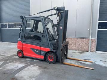 Linde E30 heftruck Sideshift en vorkenspreider (bj 2014) beschikbaar voor biedingen