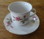 mooi kop-en-schotel Rozen, Huis en Inrichting, Keuken | Servies, Ophalen of Verzenden, Zo goed als nieuw, Overige stijlen, Kop(pen) en/of Schotel(s)