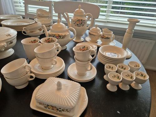 Servies Wedgewood Conway (geheel of los), Antiek en Kunst, Antiek | Servies compleet, Ophalen of Verzenden