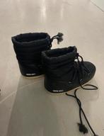 Moon boots nieuw, Kleding | Dames, Schoenen, Ophalen of Verzenden, Zo goed als nieuw, Moon boots, Zwart