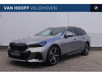 BMW 5 Serie Touring 530e M Sport Automaat / Panoramadak / Tr beschikbaar voor biedingen