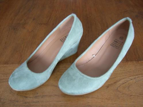Schoenen mintgroen, maat 37., Kleding | Dames, Schoenen, Zo goed als nieuw, Pumps, Groen, Ophalen of Verzenden