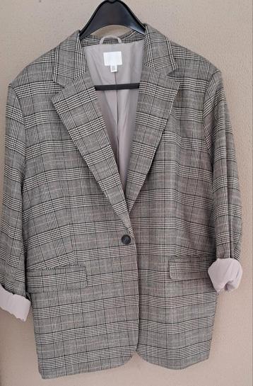 Leuke blazer van H&M. Maat XL beschikbaar voor biedingen