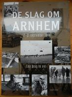 Boek slag om Arnhem, Verzamelen, Militaria | Tweede Wereldoorlog, Ophalen of Verzenden, Nederland, Boek of Tijdschrift